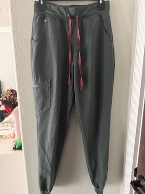 Figs Women’s Green/Charcoal Joggers with Maroon Drawstring